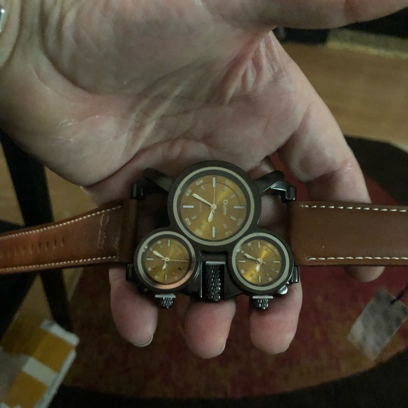 New Oulm Multi-Dial Watch with Brown Strap - Picture 3 of 4